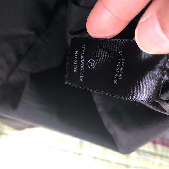 Robbi and Nikki black shirt w puff short sleeves - Picture 15 of 16